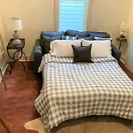 La Belle Veranda Villa- 3Queenbeds/2Baths Sleeps 6-8