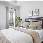 Vibrant Nola Modern Loft 3Bd 2Ba