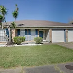 New Orleans Home With Backyard Near French Quarter
