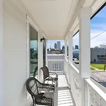 Stunning Condos Near French Quarter