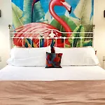 The Chic Flamingo