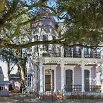 Carondelet House - 1886 Garden District Manse *