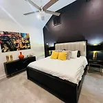 Fab Lil To Nola / Near Park Holiday home