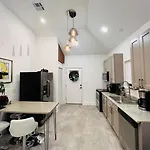 Holiday home Fab Lil To Nola / Near Park