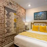 Hotel The Alexandre New Orleans