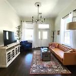 Vintage Mid-City Gem