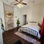 Vintage Mid-City Gem
