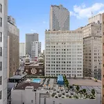#1403- Enormous Condo Sleeps 4 W Coffee