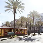 #1110 Upscale Condo Amazing Bed Pool Sleeps 2