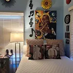 Jazzy Studio In A Great Location