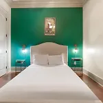 Aparthotel Chuck's Place 2*