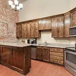Chuck's Place 2* New Orleans
