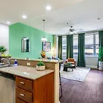 Spacious Modern Near French Quarter * New Orleans