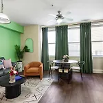 Apartment Spacious Modern Near French Quarter