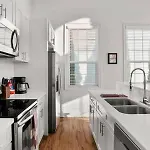 Apartment Timeless Elegance Historic Nola Haven 2bd *