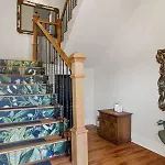 Timeless Elegance Historic Nola Haven 2bd *