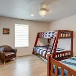 Waterfront New Orleans Retreat With Boat Dock And Lift