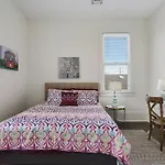 The Retreat On Burgandy.