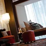 Hotel Renaissance Pere Marquette French Quarter Area