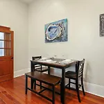 Unbeatable 2bd Bayou Luxury Steps To Jazz Fest Holiday home *
