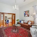 Unbeatable 2bd Bayou Luxury Steps To Jazz Fest Holiday home New Orleans