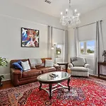 Holiday home Unbeatable 2bd Bayou Luxury Steps To Jazz Fest