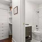 Garden District - Gated Parking Apartment *