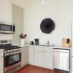 Apartment Roami At The Mandeville *