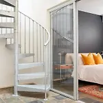 Roami At The Mandeville Apartment *