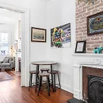 Apartment Private 2br In Uptown By Hosteeva
