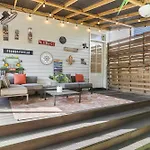 Holiday home Upscale 3 Bed 2 Bath Private In Uptown New Orleans! Close To Magazine Street, Universities, & French Quarter New Orleans