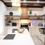 Esplanade Magic 5 Just Minutes By Uber Or Car To French Quarter And 5 Mins From Superdome
