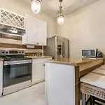 Apartment Spacious In Downtown Nola New Orleans