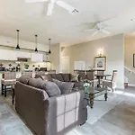Apartment Spacious In Downtown Nola New Orleans