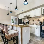 Apartment Spacious In Downtown Nola