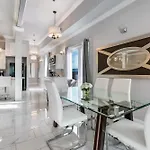 Spacious In Downtown Nola * New Orleans