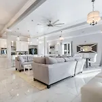 Apartment Spacious In Downtown Nola