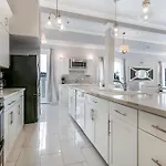 Apartment Spacious In Downtown Nola