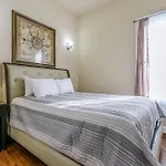 Spacious In Downtown Nola Apartment New Orleans