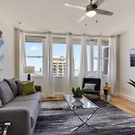 Upscale Nola Apartment