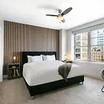 2br Spacious Downtown Apartment *