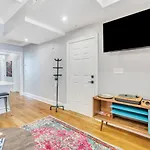 Downtown Condo W Skyline Views & Bosch Kitchen