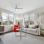Apartment 2br Spacious Downtown New Orleans