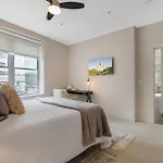 2br Spacious Downtown