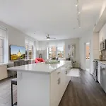 Apartment 2br Spacious Downtown