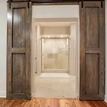 2br Spacious Downtown