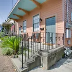 2 Mi To Dtwn: New Orleans Escape!