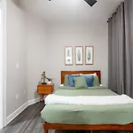 Bywater Aparthotel 3*