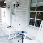 Magazine St 3Br W Dual Balconies Near Fq