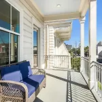Apartment Private 3br On Carondelet By Hosteeva